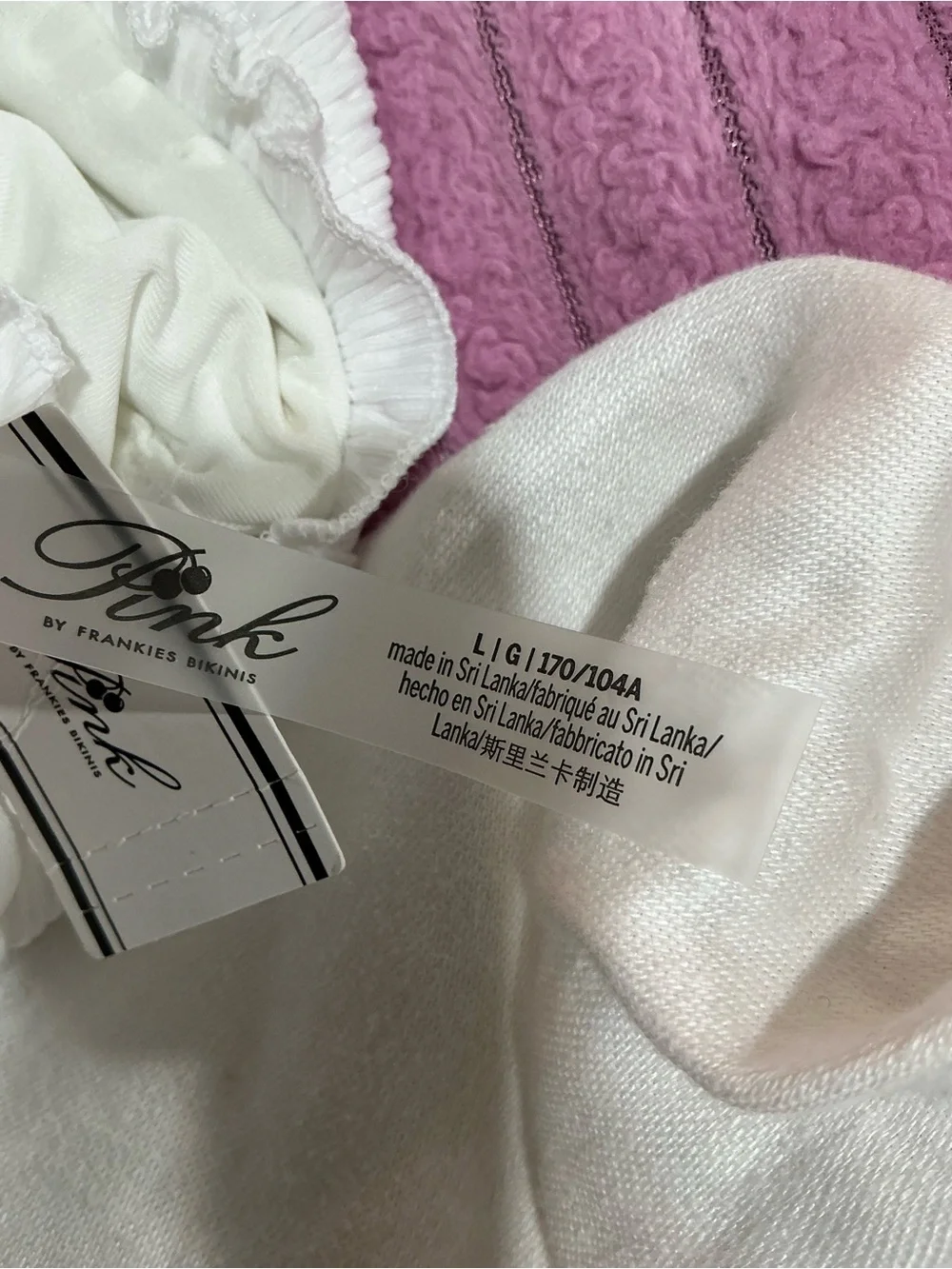 🤎  NWT PINK by Frankies Bikinis White Iris Rib Bikini Top - Large  (00899)